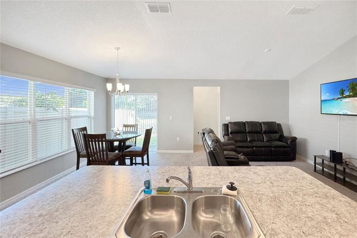 Image No.6-4 Bed Property for sale