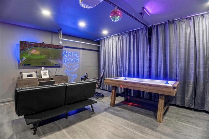 Image No.28-4 Bed Property for sale