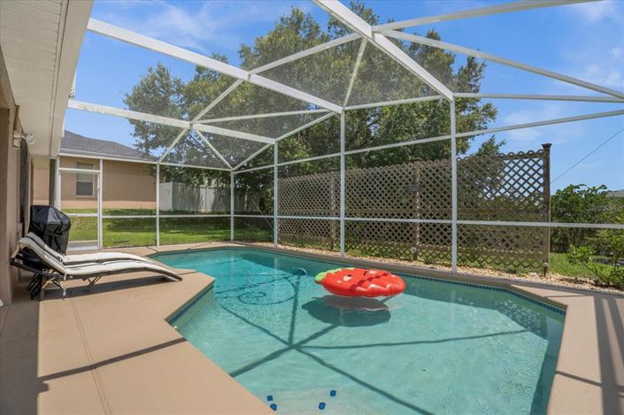 Image No.32-4 Bed Property for sale