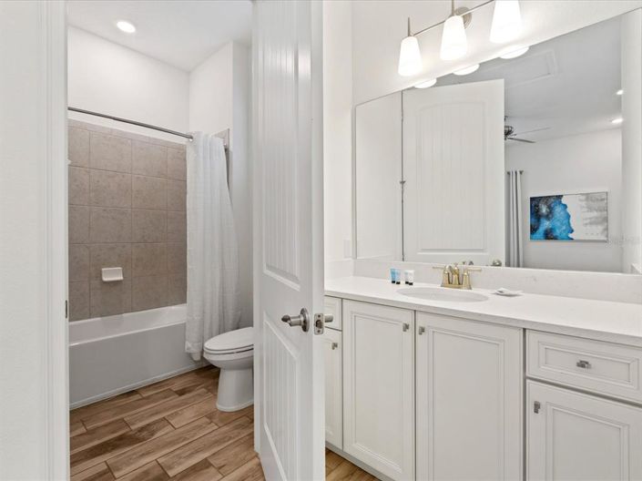 Image No.18-2 Bed Property for sale