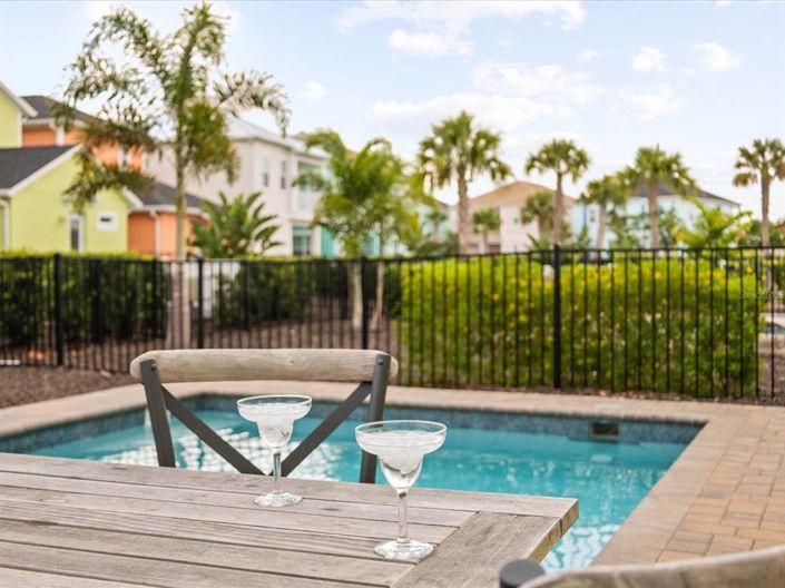 Image No.21-2 Bed Property for sale