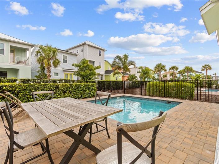 Image No.3-2 Bed Property for sale