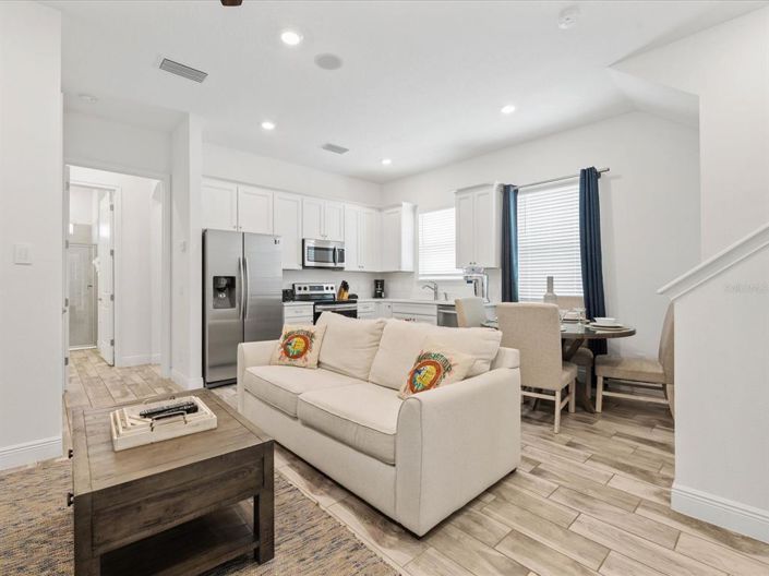 Image No.4-2 Bed Property for sale