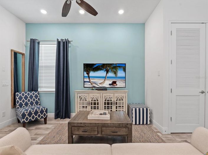 Image No.5-2 Bed Property for sale