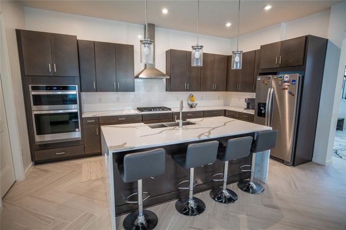 Image No.14-5 Bed Property for sale