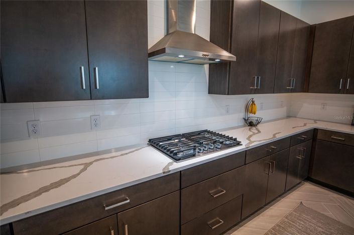 Image No.16-5 Bed Property for sale