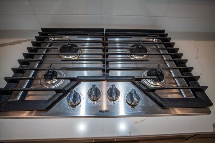 Image No.17-5 Bed Property for sale