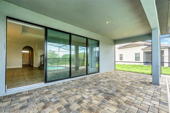 Image No.10-4 Bed Property for sale