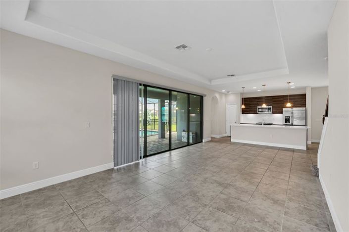 Image No.18-4 Bed Property for sale