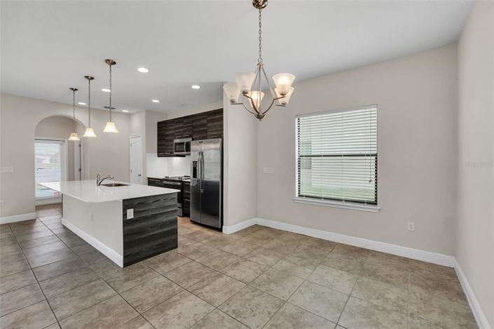 Image No.19-4 Bed Property for sale