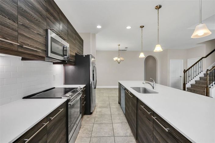 Image No.24-4 Bed Property for sale