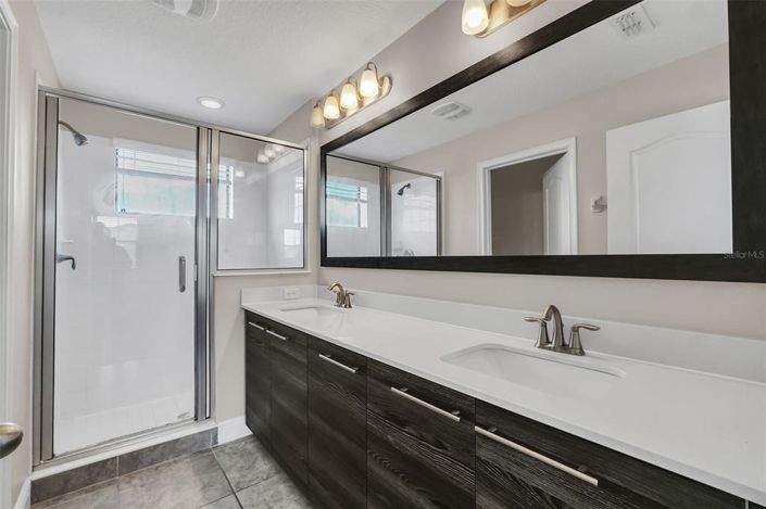 Image No.27-4 Bed Property for sale