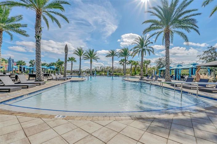 Image No.4-4 Bed Property for sale