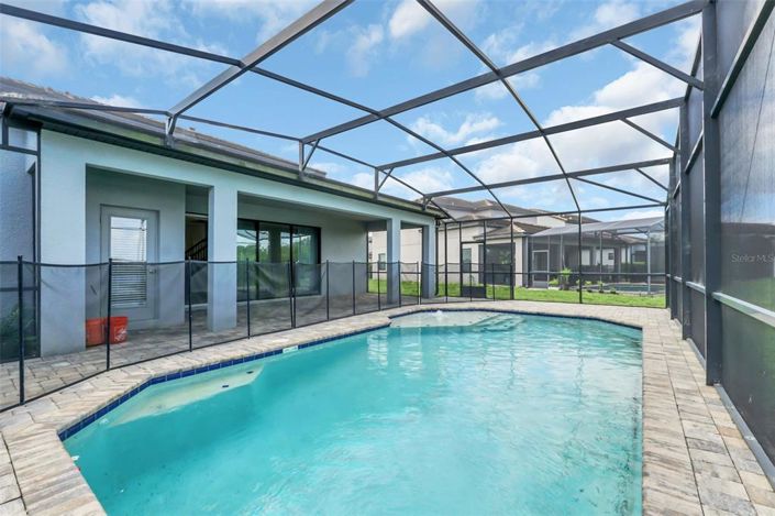 Image No.8-4 Bed Property for sale