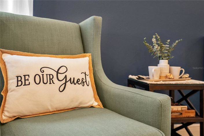 Image No.17-10 Bed Property for sale