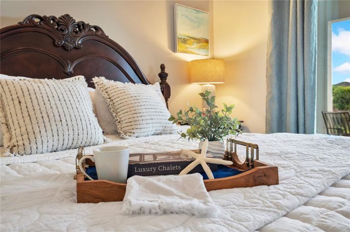 Image No.23-10 Bed Property for sale