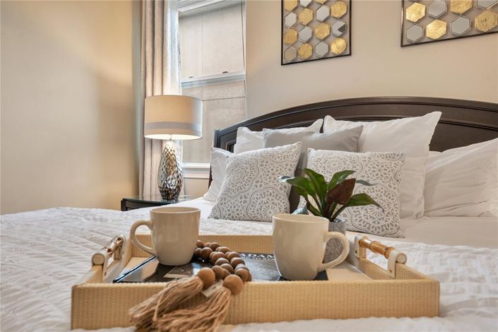 Image No.27-10 Bed Property for sale