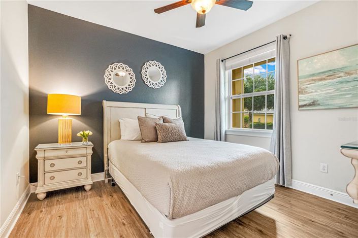 Image No.30-10 Bed Property for sale