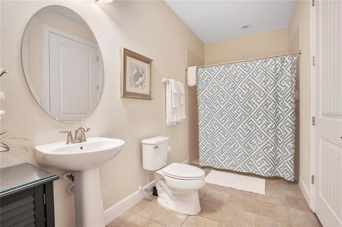 Image No.31-10 Bed Property for sale