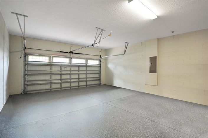 Image No.60-10 Bed Property for sale