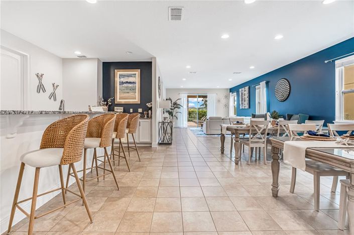 Image No.8-10 Bed Property for sale