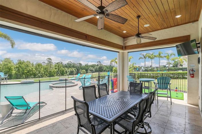 Image No.24-5 Bed Property for sale