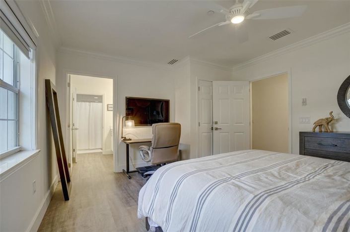 Image No.22-3 Bed Property for sale