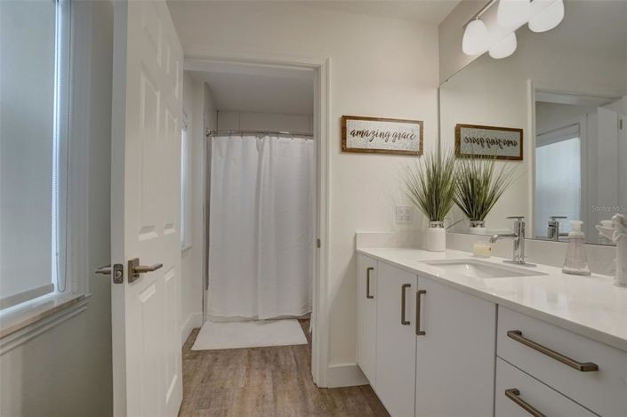 Image No.23-3 Bed Property for sale