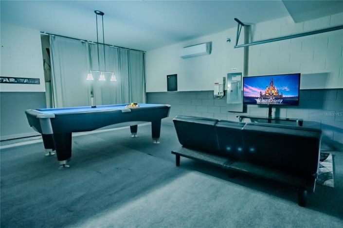 Image No.12-5 Bed Property for sale