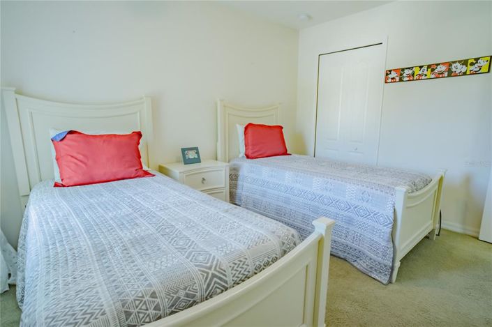 Image No.24-5 Bed Property for sale