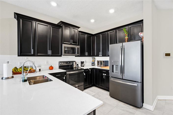 Image No.11-3 Bed Townhouse for sale