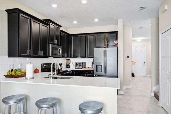 Image No.14-3 Bed Townhouse for sale