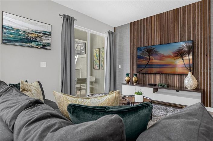 Image No.14-5 Bed Townhouse for sale