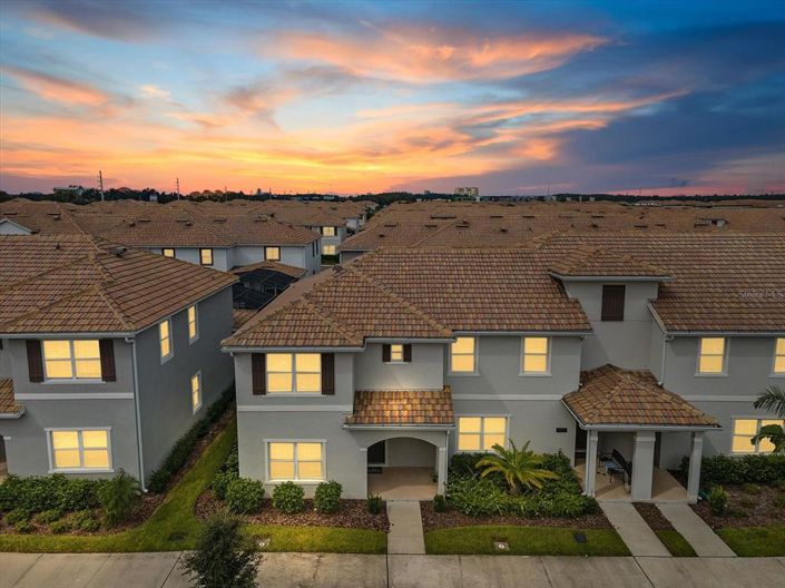 Image No.2-5 Bed Townhouse for sale