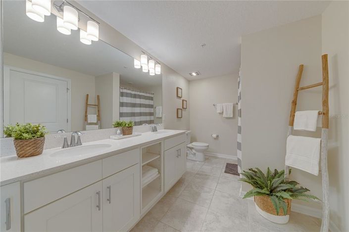 Image No.29-3 Bed Property for sale