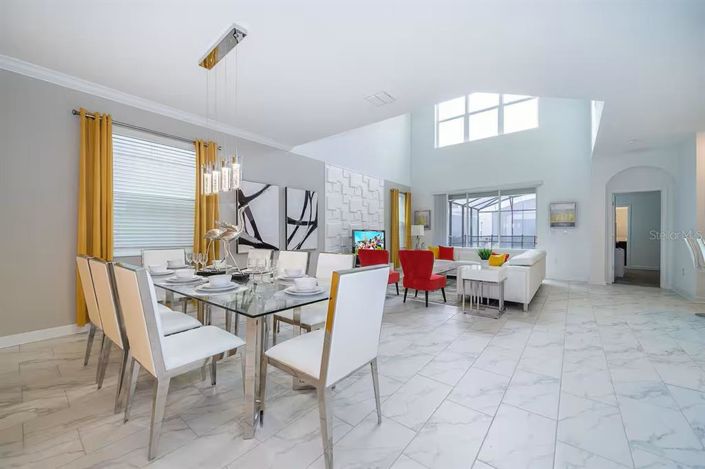 Image No.5-5 Bed Property for sale