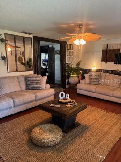 Image No.17-3 Bed Property for sale