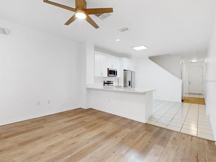 Image No.10-3 Bed Townhouse for sale