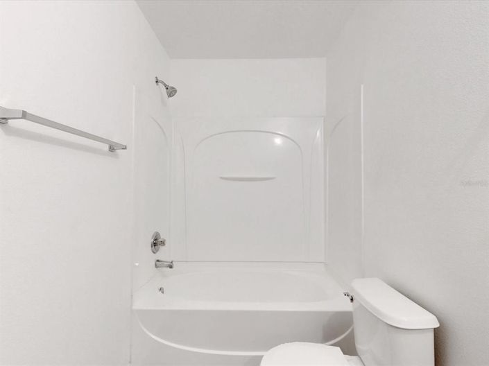 Image No.17-3 Bed Townhouse for sale