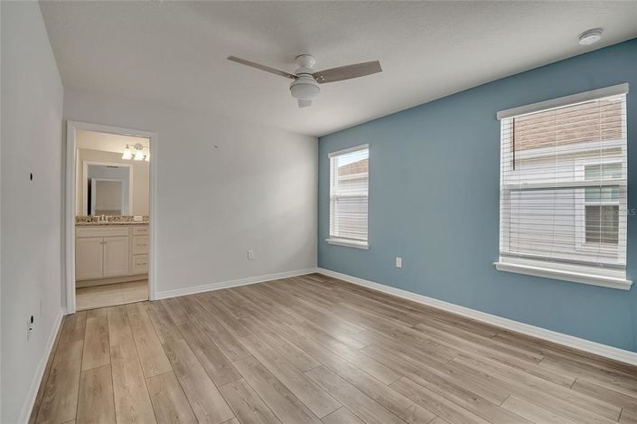 Image No.46-8 Bed Property for sale