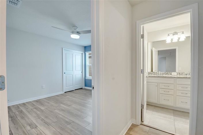 Image No.57-8 Bed Property for sale