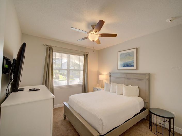 Image No.17-8 Bed Property for sale