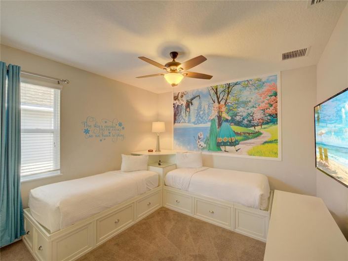 Image No.36-8 Bed Property for sale