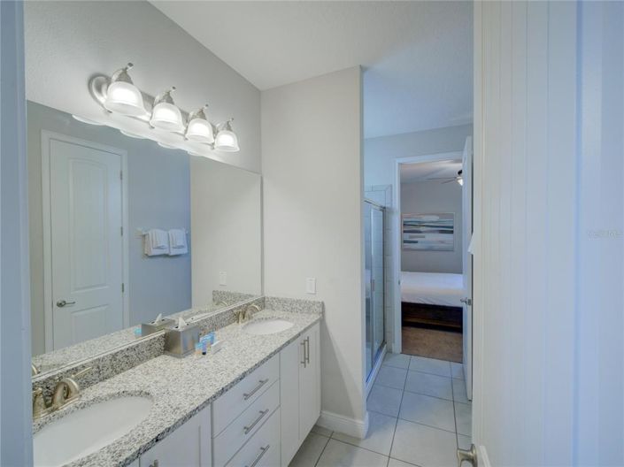 Image No.43-8 Bed Property for sale