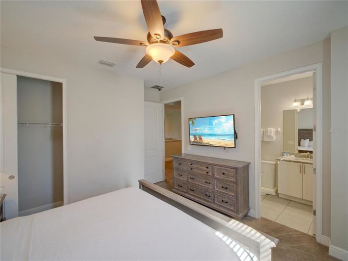 Image No.47-8 Bed Property for sale