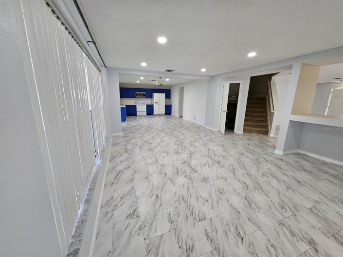 Image No.4-5 Bed Property for sale