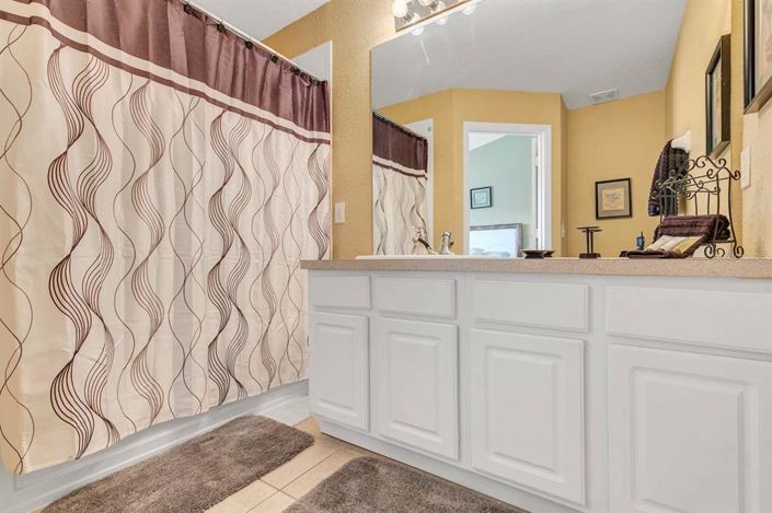 Image No.10-3 Bed Townhouse for sale