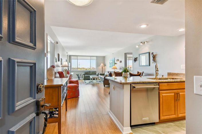 Image No.4-2 Bed Property for sale