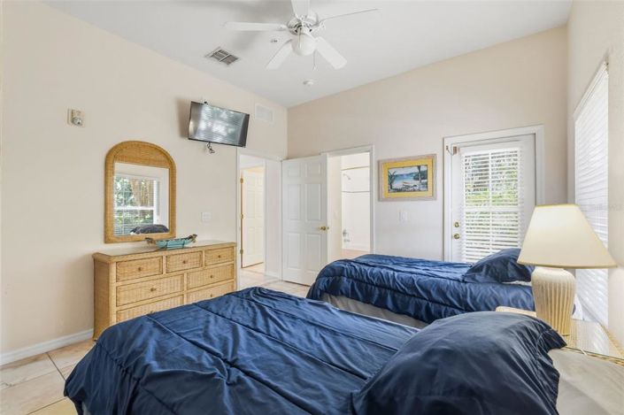 Image No.14-2 Bed Property for sale