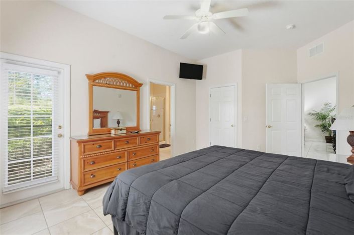 Image No.26-2 Bed Property for sale